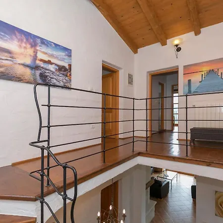 Beautiful In Outstanding Location, 10x5m Pool, Wifi, Stunning Views